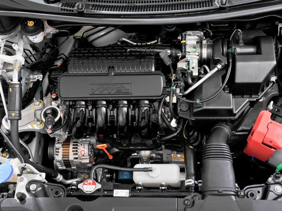  Honda Ballade 2014 года  (фото 16 из 29)